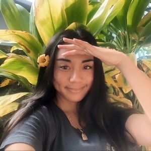 Meet your Posher, Lexee